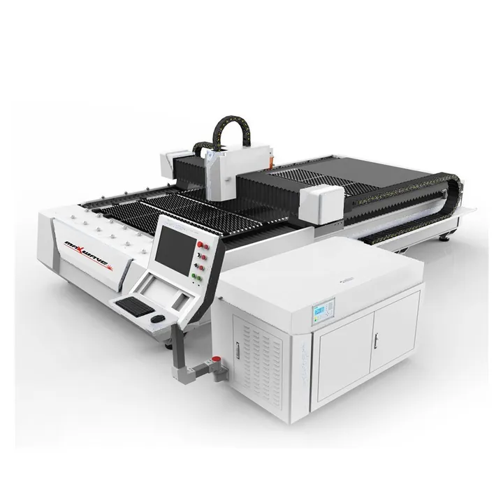 Maxwave 1530 fiber laser cutting machine with 1500 × 3000 mm bed, control console and laser source cabinet